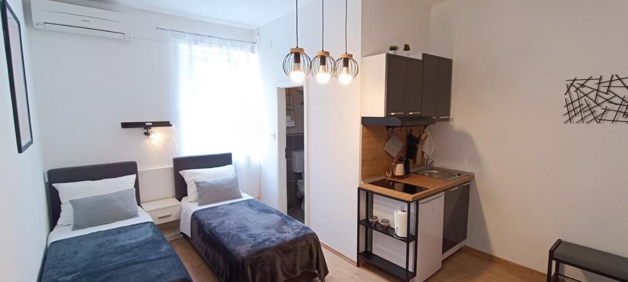 Rooms Diana Split Exteriör bild